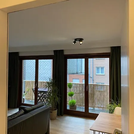 아파트 Zeedicht *